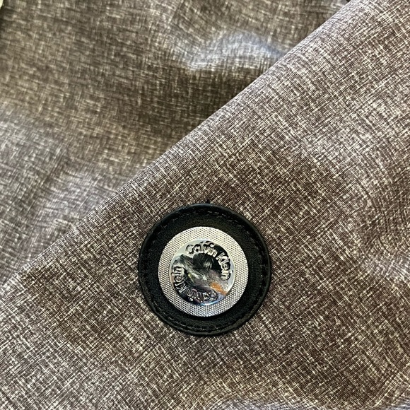 Calvin Klein trench large - Picture 9 of 9